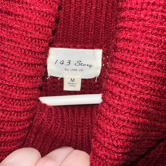 143 Shop Women’s Autumn and Winter Burgundy Medium Turtleneck Sweater - Picture 6 of 6